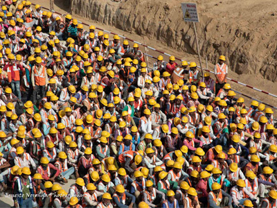 Construction workers briefing March 2020